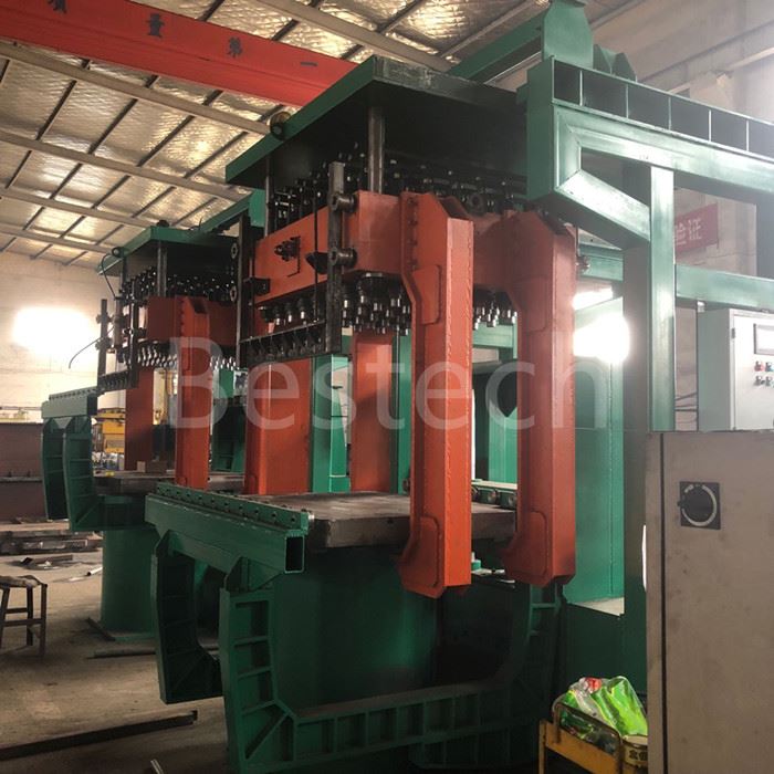 Multipistons Moulding Machine Multipistons Moulding Machine